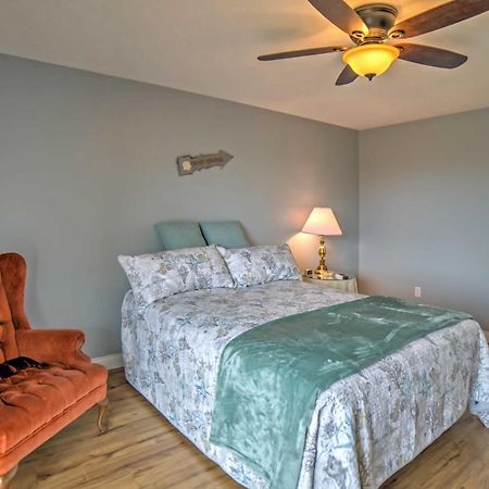 Monticello Home With Multi-Level Deck On 2 Acres! Buitenkant foto