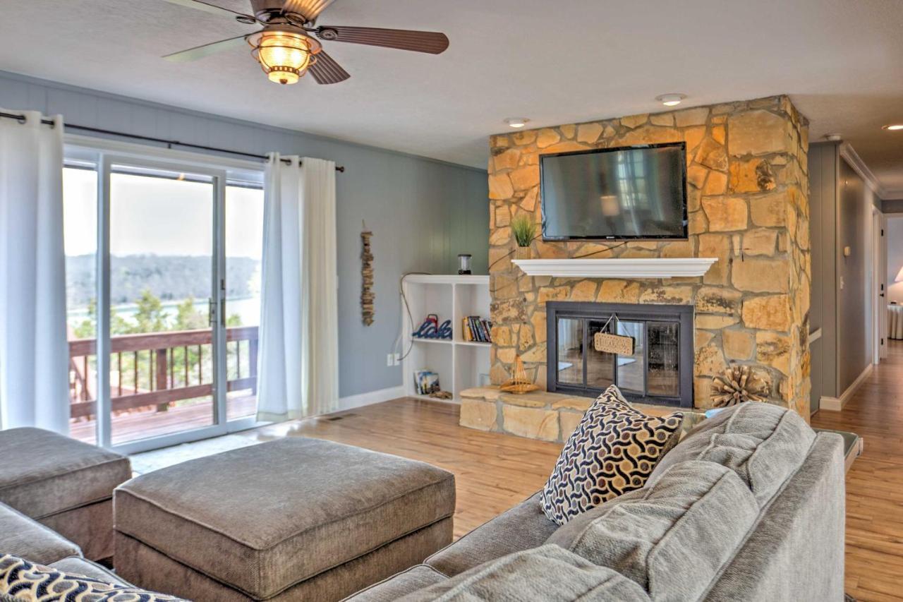 Monticello Home With Multi-Level Deck On 2 Acres! Buitenkant foto
