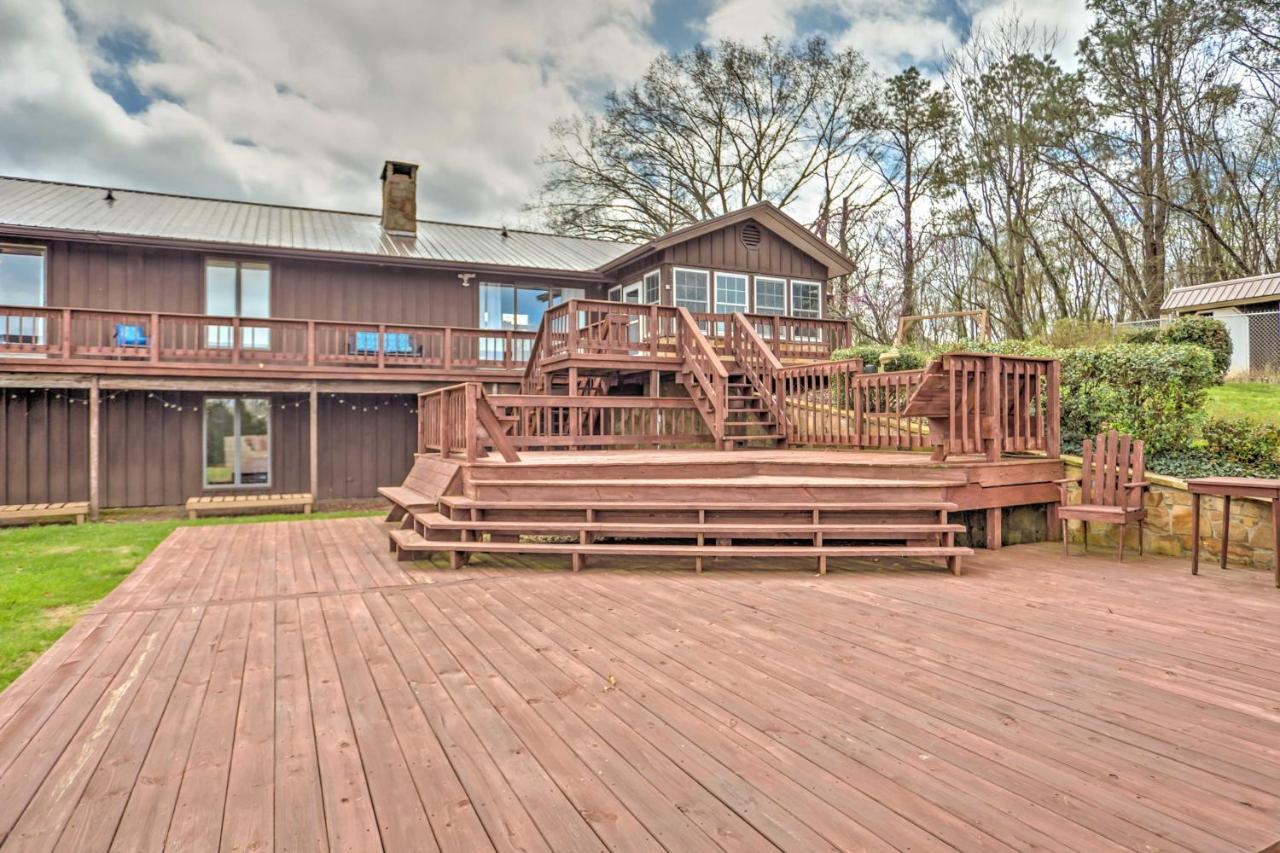 Monticello Home With Multi-Level Deck On 2 Acres! Buitenkant foto